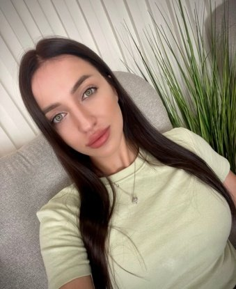 В Москве я считаю себя настоящей цветущей радугой, которая готова исполнить твои фантазии. Люблю создавать атмосферу настоящего релакса и непринужденности.
🌟 Мои услуги включают массаж, эротический танец, и множество других сюрпризов. Звезды в глазах и раскрытие новых горизонтов гарантированы! Моя заразительная энергия и интуитивная нежность покорят тебя с первого взгляда.
💯 У меня много отзывов от благодарных гостей, которые наслаждались моими услугами и ушли счастливыми и расслабленными. Ты можешь быть следующим!
📸 С удовольствием поделюсь своими фотографиями, чтобы ты увидел всю мою привлекательность и соблазнительность.
🌇 Живу в Москве, готова встретиться с тобой в любое время и место, чтобы рассказать тебе больше о моих возможностях и создать незабываемые моменты вместе. Напиши мне и давай начнем погружение в мир наслаждения и красоты! 💫 Изабелла